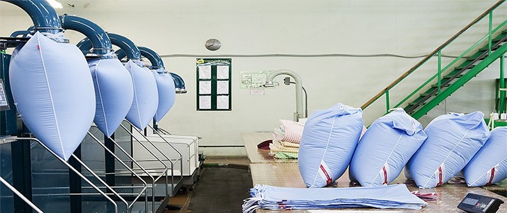 ЗАВОД ПО ВИРОБНИЦТВУ КОВДР І ПОДУШОК