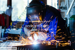 ЗВАРЮВАЛЬНИК (НАПІВАВТОМАТ)