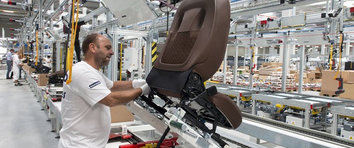 ПРАЦІВНИК АВТОМОБІЛЬНОЇ ПРОДУКЦІЇ FAURECIA