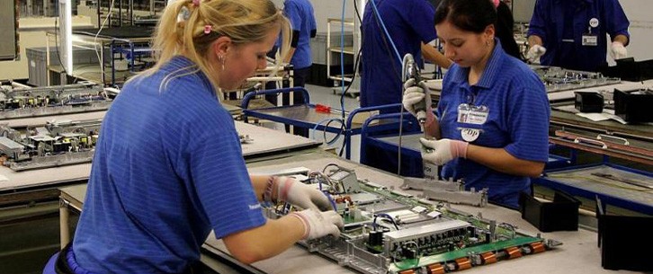 Працівник на фабрику Panasonic