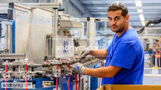 ТАПІЦЕР. ПРАЦІВНИК НА МЕБЛЕВІЙ ФАБРИЦІ