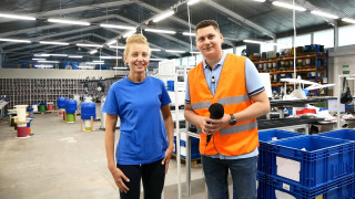 ПРАЦІВНИК НА КОНТРОЛЬ ЯКОСТІ, УПАКОВКУ ЄМНОСТЕЙ ДЛЯ РОЗФАСОВКИ КОСМЕТИКИ