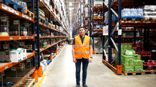 ПРАЦІВНИК СКЛАДУ З АЛКОГОЛЬНОЮ ПРОДУКЦІЄЮ