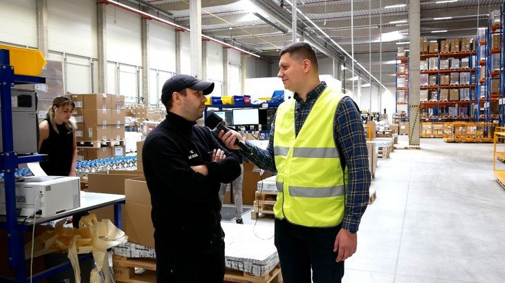 ПРАЦІВНИК НА ЗАВОД З ФАСУВАННЯ КОРМІВ