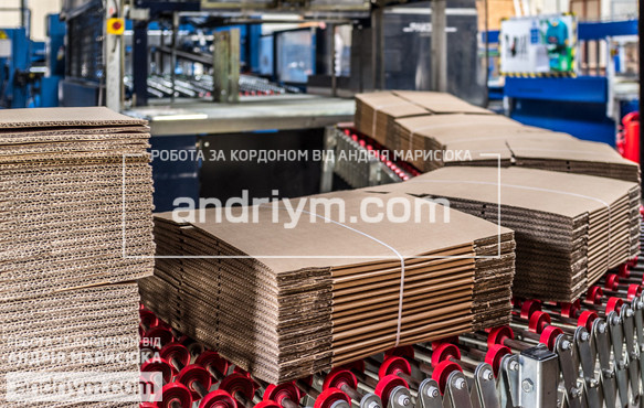 Production worker for packaging