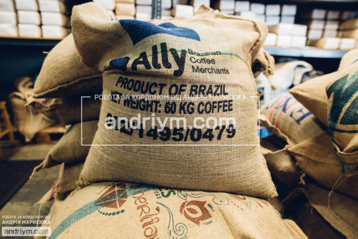 Worker for food warehouse